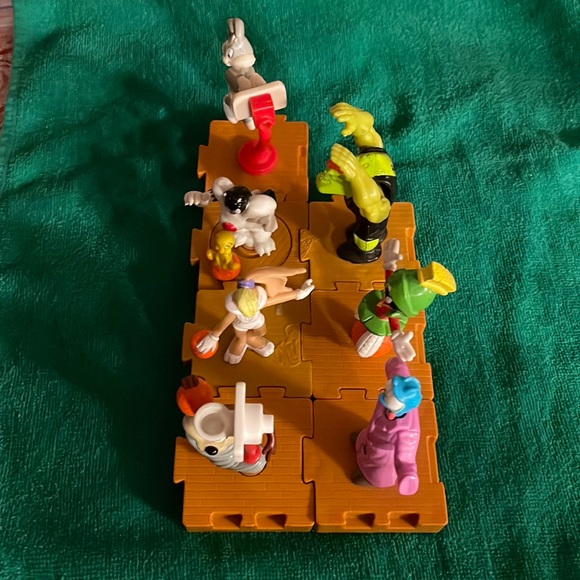 Vintage Warner Brothers Space Jam toy figurines - Looney Tunes - set of 7 (mlb) - Picture 1 of 9